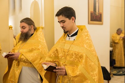 Митрополит Игнатий совершил Божественную литургию в соборном храме святителя Спиридона Тримифунтского г. Саратова