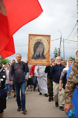 Митрополит Игнатий совершил Литургию в храме великомученика Георгия Победоносца г. Саратова