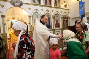 Божественная литургия в храме в честь Покрова Пресвятой Богородицы р.п. Новые Бурасы