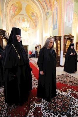 Митрополит Игнатий совершил постриги в Иоанновском женском монастыре