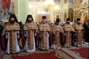 Митрополит Лонгин совершил Чин умовения ног