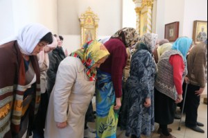 Божественная литургия в Свято-Троицком кафедральном соборе Вольска