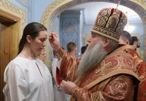 Крещальная Литургия в Свято-Троицком соборе Саратова