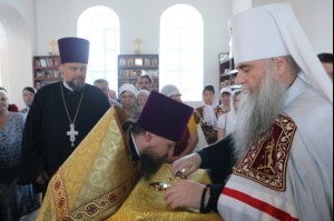 Божественная Литургия в храме святых первоверховных апостолов Петра и Павла г.Красноармейска