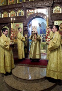 Всенощное бдение в Крестовоздвиженском храме города Хвалынска