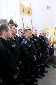 Божественная литургия в храме блаженной Ксении Петербургской г. Саратова на территории ИТК УШ-382/33