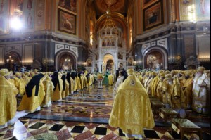 Митрополит Лонгин принял участие в Патриаршем богослужении в день празднования 70-летнего юбилея Его Святейшества