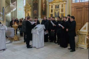 Митрополит Лонгин совершил отпевание Аллы Дмитриевны Стрелковой