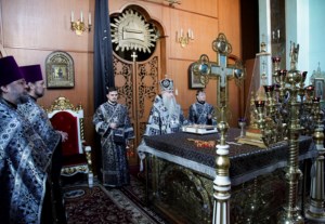 Утреня с чтением Великого канона преподобного Андрея Критского в храме в честь Сошествия Святого Духа г. Саратова