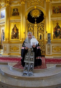 Вечернее богослужение на Архиерейском подворье — храме во имя святого апостола и евангелиста Иоанна Богослова при Саратовской православной духовной семинарии