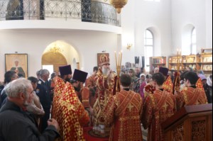 Божественная литургия в храме во имя святых первоверховных апостолов Петра и Павла г. Аткарска