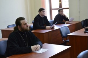 В семинарии прошла защита курсовых работ