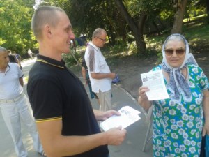 Православная молодежь Саратова провела очередную просветительскую акцию