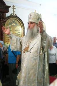 Божественная литургия в храме во имя святителя Тихона, епископа Воронежского, Задонского чудотворца г. Саратова