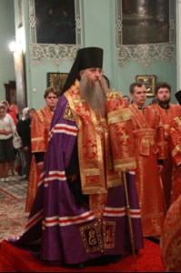 Всенощное бдение в Духосошественском кафедральном соборе Саратова