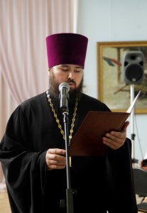 Представитель епархии принял участие в открытии выставки «Чтобы знали и помнили!» в Энгельсском краеведческом музее
