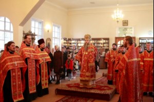 Всенощное бдение в Серафимовском храме Саратова