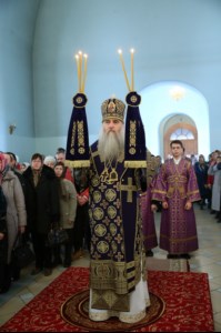 Божественная литургия в храме в честь Покрова Пресвятой Богородицы г.Петровска