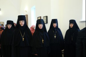 Чин Великого освящения и Божественная литургия в храме в честь Владимирской иконы Божией Матери Владимирского женского монастыря г. Вольска