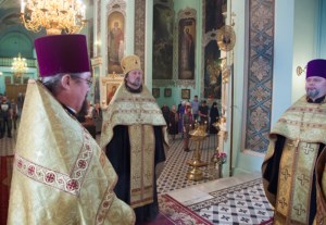 Всенощное бдение в храме в честь Сошествия Святого Духа г.Саратова