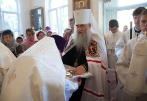 Божественная литургия в храме Преображения Господня Покровского женского монастыря г. Балашова