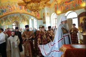 Митрополит Лонгин совершил Великое освящение Вознесенского храма Вознесенско-Пантелеимоновской церкви с. Усть-Курдюм