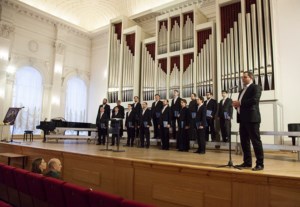 Архиерейский мужской хор Саратовской митрополии выступил на концерте памяти Эдуарда Абдуллаева