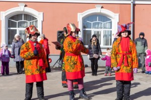 На территории Покровского храма г. Саратова прошел зимний праздник