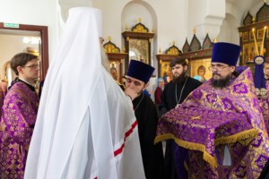 Литургия Преждеосвященных Даров в храме в честь иконы Божией Матери «Утоли моя печали» г. Саратова