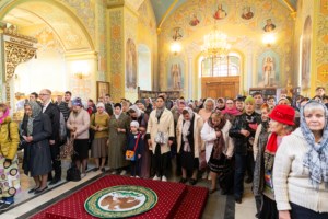 Божественная литургия в храме в честь Покрова Пресвятой Богородицы г. Саратова