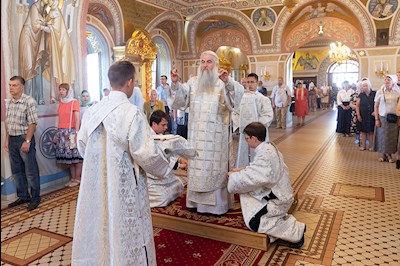 Божественная литургия в Свято-Троицком кафедральном соборе г. Саратова