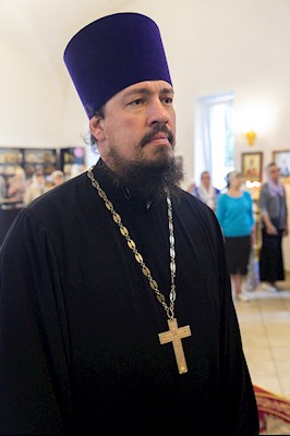 Епископ Манхэттенский Николай совершил Божественную литургию в храме святителя Николая Японского г. Саратова
