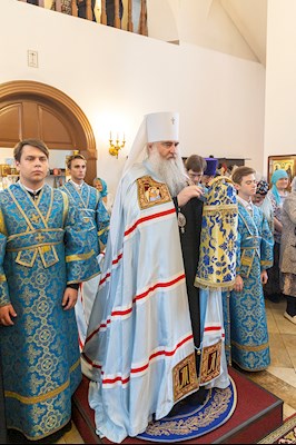 Божественная литургия в храма в честь иконы Божией Матери «Всех скорбящих Радость» г. Саратова