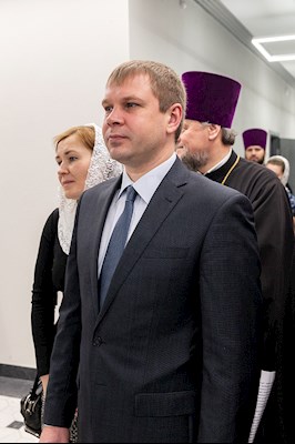 Митрополит Лонгин освятил здание Покровского епархиального управления