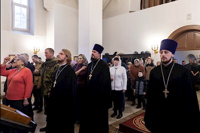 Божественная литургия в храме в честь иконы Божией Матери «Всех скорбящих Радость» г. Саратова