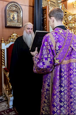 Всенощное бдение в храме в честь Сошествия Святого Духа г. Саратова