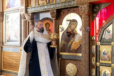 Божественная литургия в Вознесенско-Пантелеимоновском храме с. Усть-Курдюм Саратовского района
