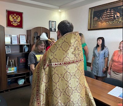 Руководитель отдела освятил здание регионального Управления спецсвязи