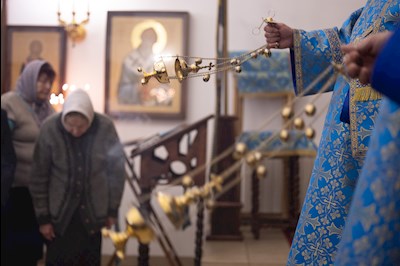 Митрополит Игнатий совершил Божественную литургию во Введенском храме Саратова