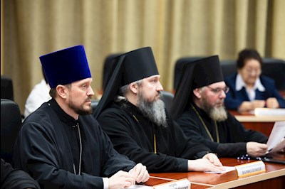 Митрополит Игнатий выступил с докладом на заседании Совета по взаимодействию с национальными и религиозными объединениями