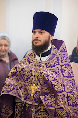 Митрополит Игнатий совершил Божественную литургию в храме преподобного Сергия Радонежского г. Саратова