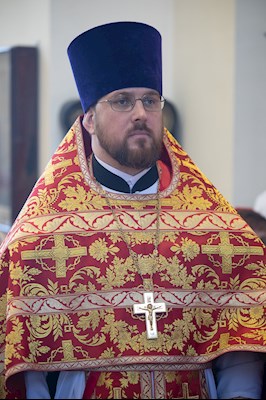 Митрополит Игнатий совершил Божественную литургию пасхальным чином в храме святого пророка Илии п. Сенной Вольского района