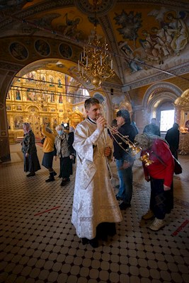 Митрополит Игнатий совершил всенощное бдение в Свято-Троицком кафедральном соборе г. Саратова