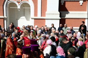 Божественная литургия в храме в честь Покрова Пресвятой Богородицы г. Саратова