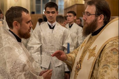 Митрополит Игнатий совершил ночную Божественную литургию в Покровском соборе г. Саратова