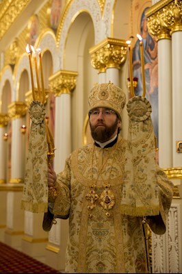 Митрополит Игнатий совершил Божественную литургию в соборном храме святителя Спиридона Тримифунтского г. Саратова