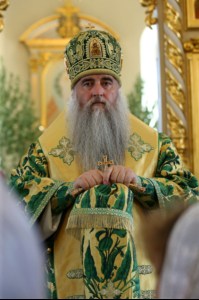 Божественная литургия и Великая вечерня в Свято-Троицком соборе Вольска