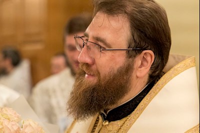 Митрополит Игнатий совершил ночную Божественную литургию в Покровском соборе г. Саратова