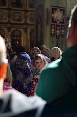 Епископ Тарасий совершил Божественную литургию в Покровском соборе г. Саратова, у ковчега с мощами святого великомученика Георгия Победоносца