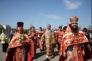 Митрополит Лонгин возглавил Литургию с сурдопереводом